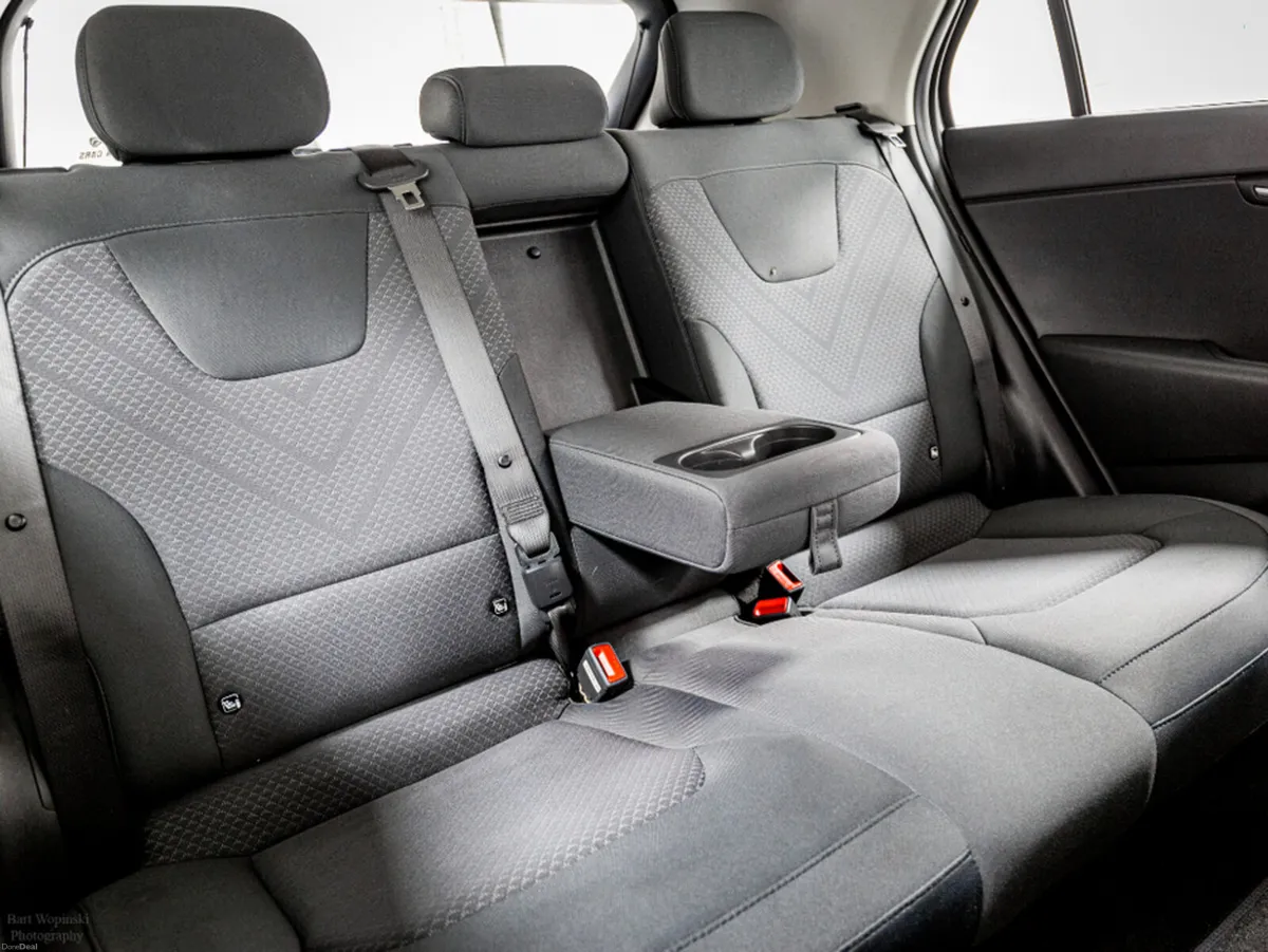 Kia Niro 2 64.8kWh 200HP - Image 4