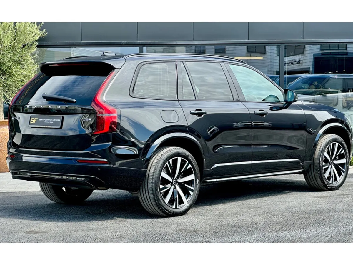 Volvo XC90 T8 Plus Dark AWD - Image 5