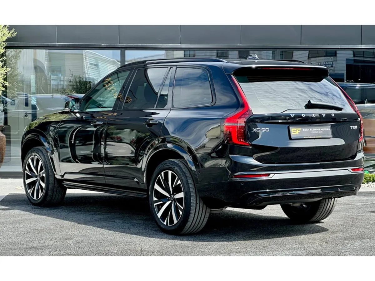 Volvo XC90 T8 Plus Dark AWD - Image 6