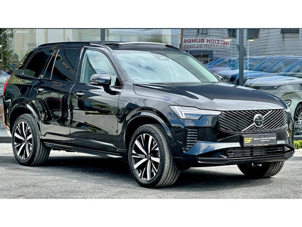 Volvo XC90 T8 Plus Dark AWD - Image 4