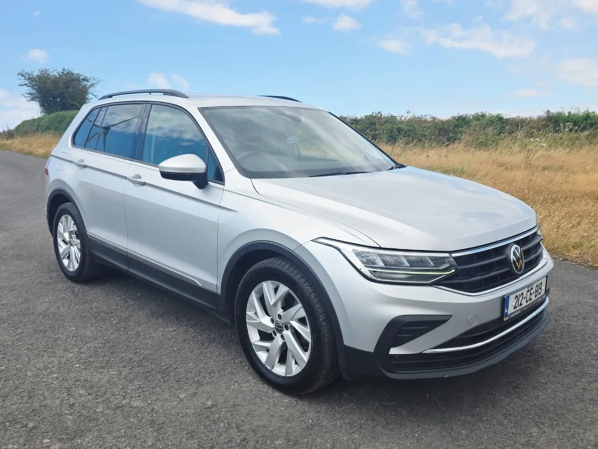 Volkswagen Tiguan LIFE 2.0 TDI MANUAL 6SPEED FWD 1 - Image 3