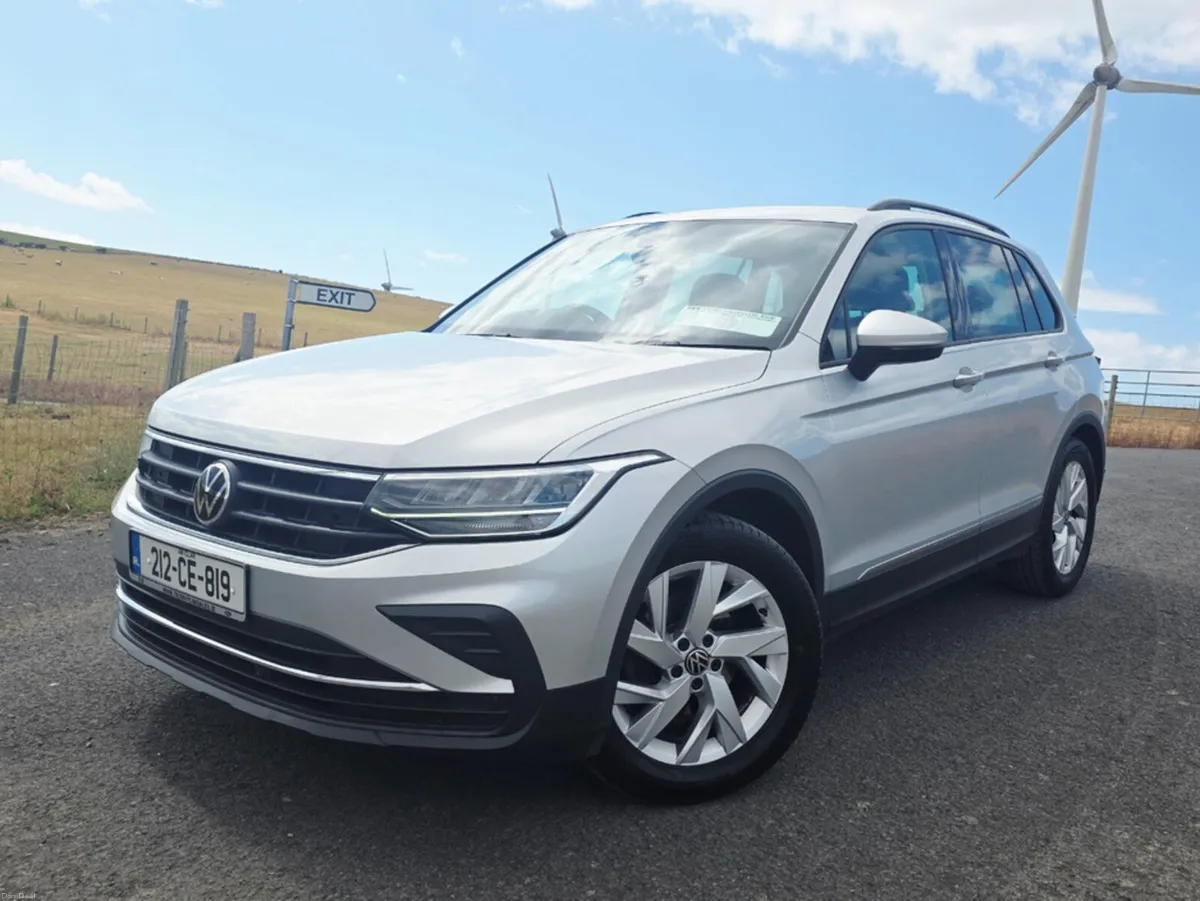 Volkswagen Tiguan LIFE 2.0 TDI MANUAL 6SPEED FWD 1 - Image 1