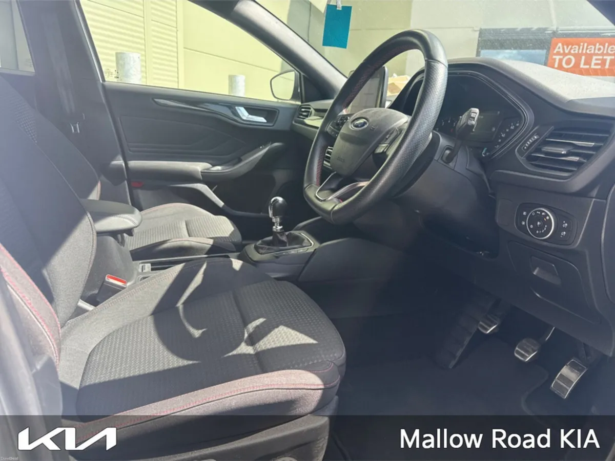 Ford Focus ST-LINE 5DR 1.0T 125 S6.2 M6 FW - Image 2