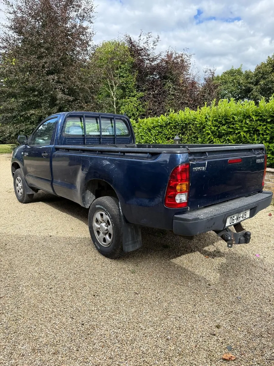 Toyota Hilux 2006 - Image 5