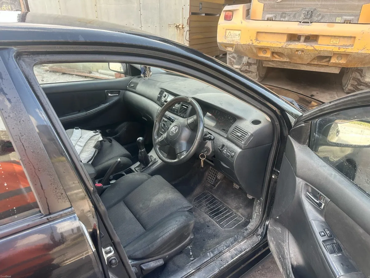 Toyota Corolla - Image 5
