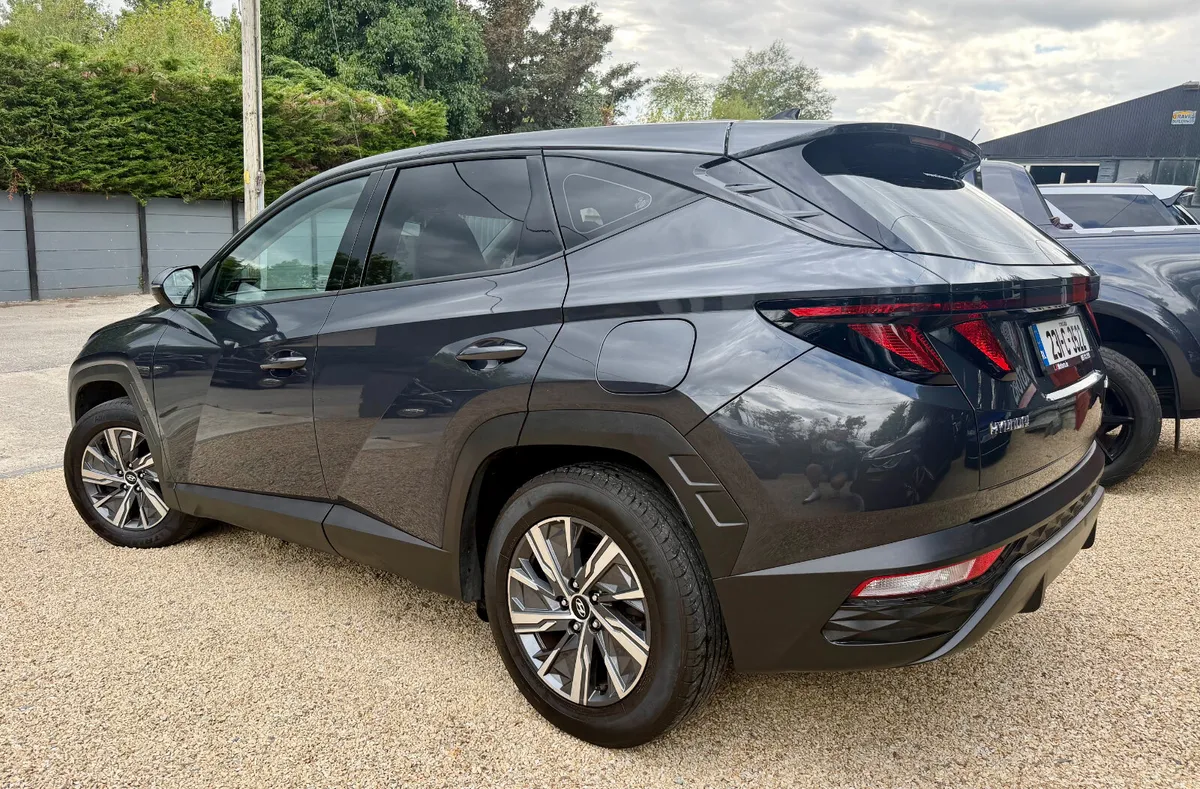 2023 Hyundai Tucson Comfort Plus 1.6Diesel - Image 3