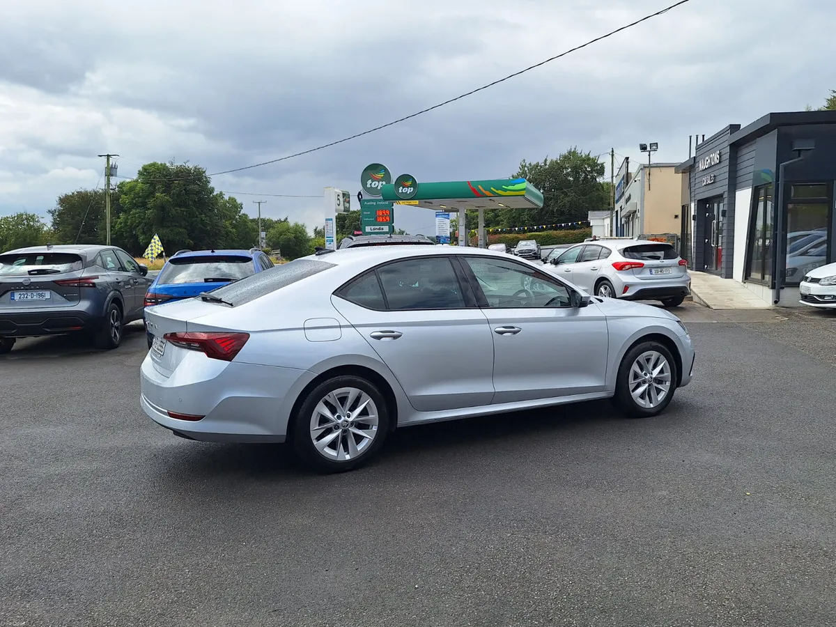 Skoda Octavia 2024 - Image 3