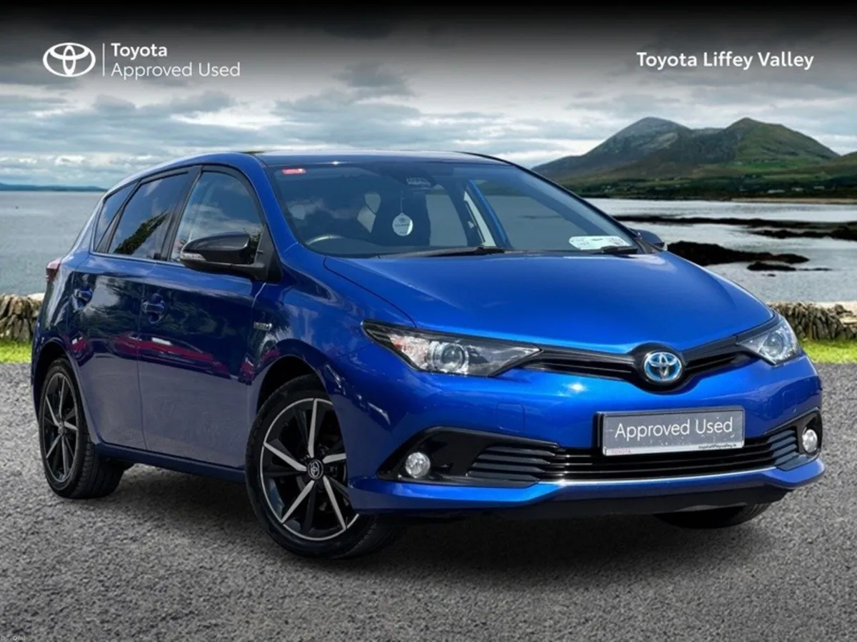 Toyota Auris AURIS HYBRID LUNA SPORT - Image 1