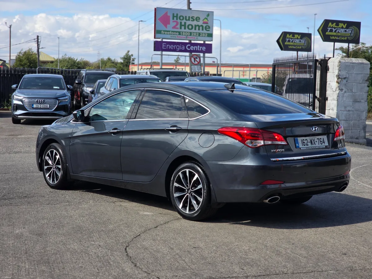 Hyundai i40 EXECUTIVE 1.7L Diesel - Image 3