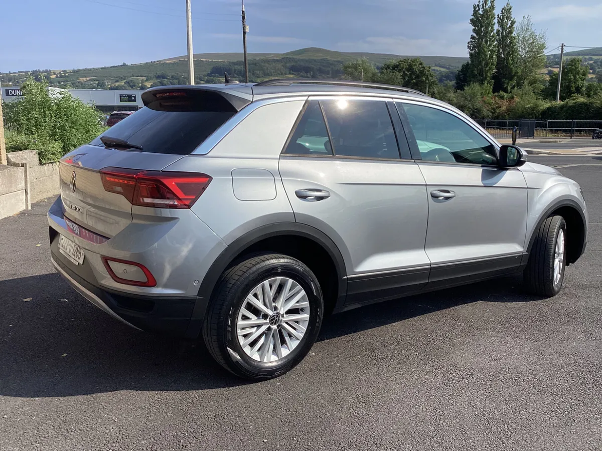 Volkswagen T-Roc ** €121 p/w * ONLY 88KMS - Image 4