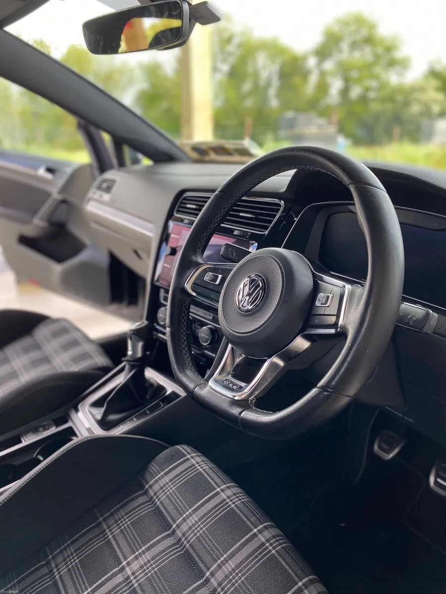 Volkswagen Golf GTD - Image 3