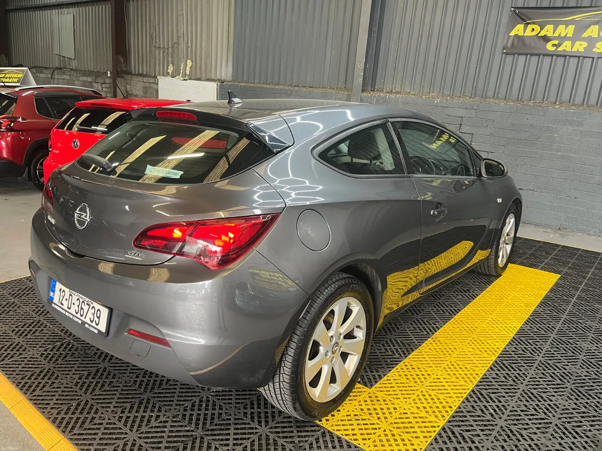 Opel Astra 2012 - Image 4