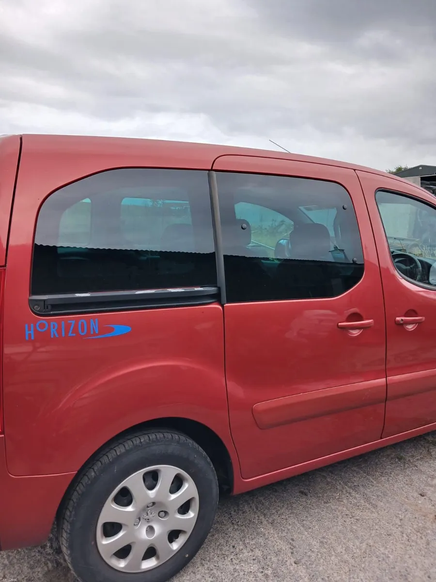 Peugeot Wheelchair Accessible van - Image 6