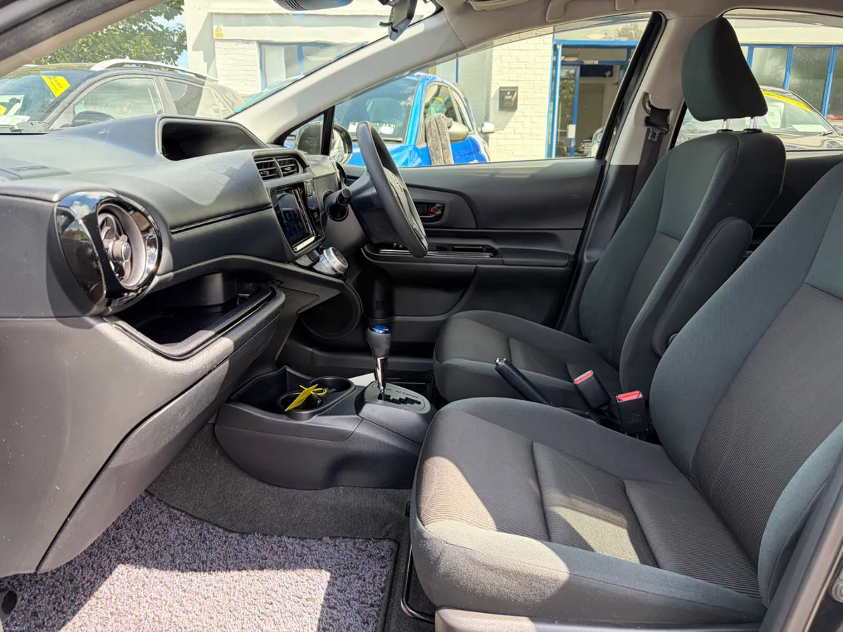 2016 TOYOTA AQUA 1.5 PETROL HYBRID AUTO - Image 4