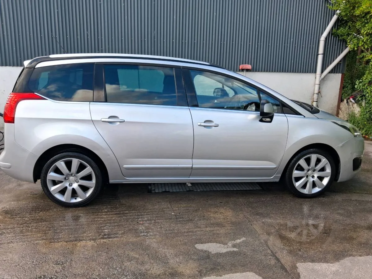 Peugeot 5008 - Image 4