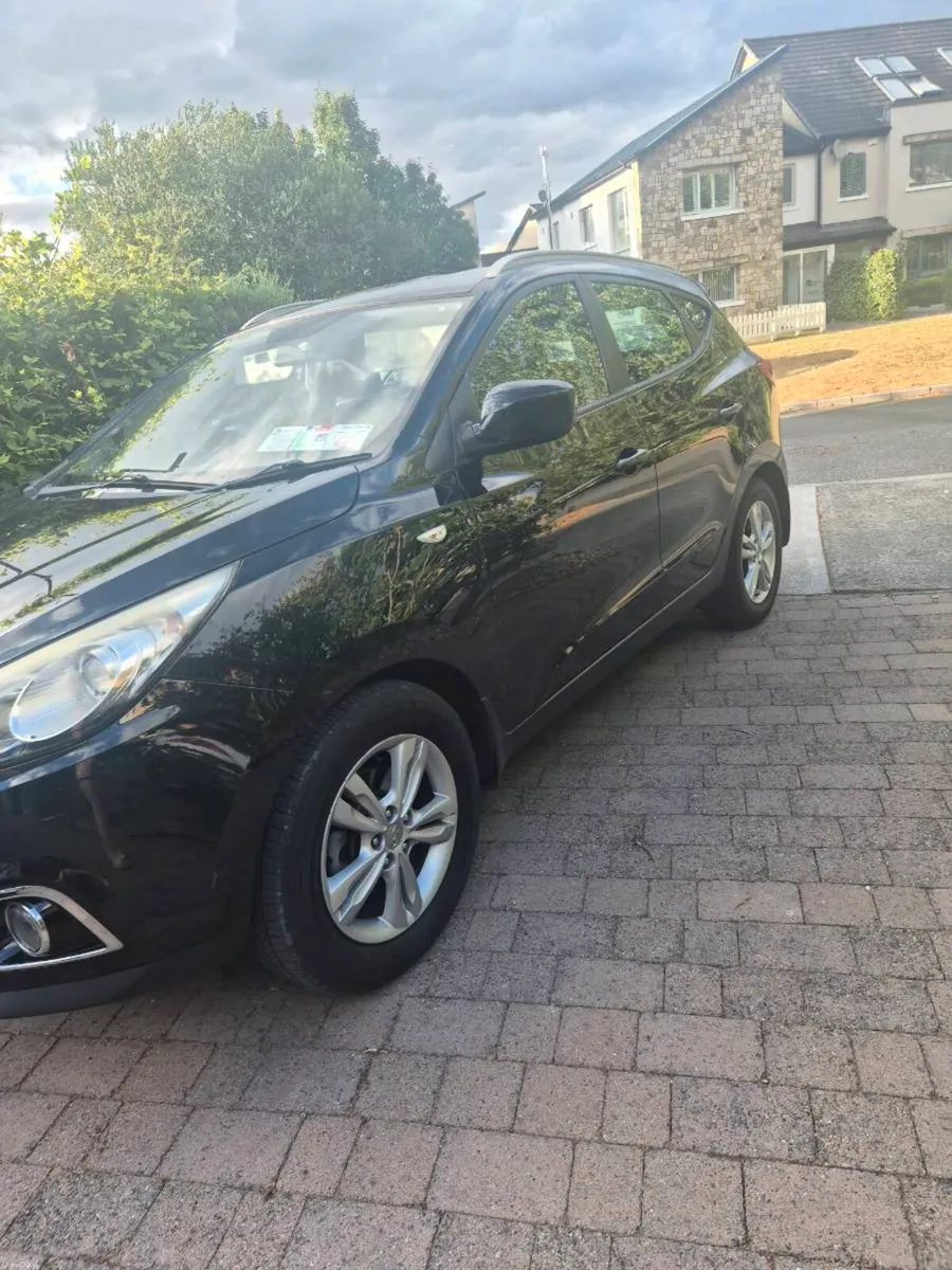 Car - Image 2