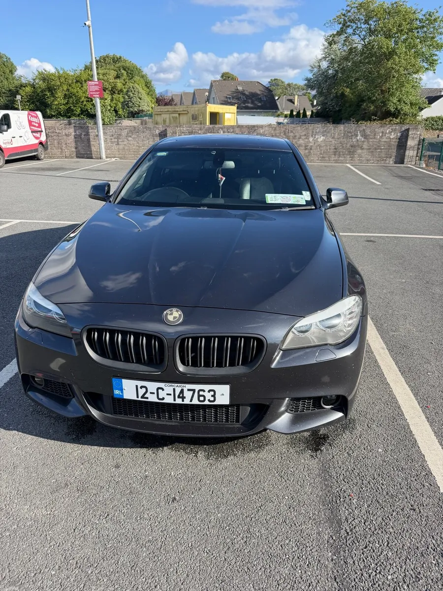 BMW 5 series - Image 1