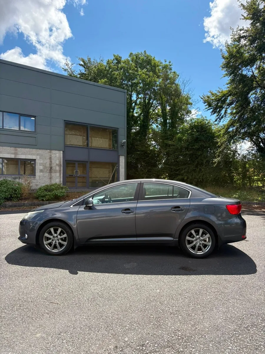 Toyota avensis - Image 3