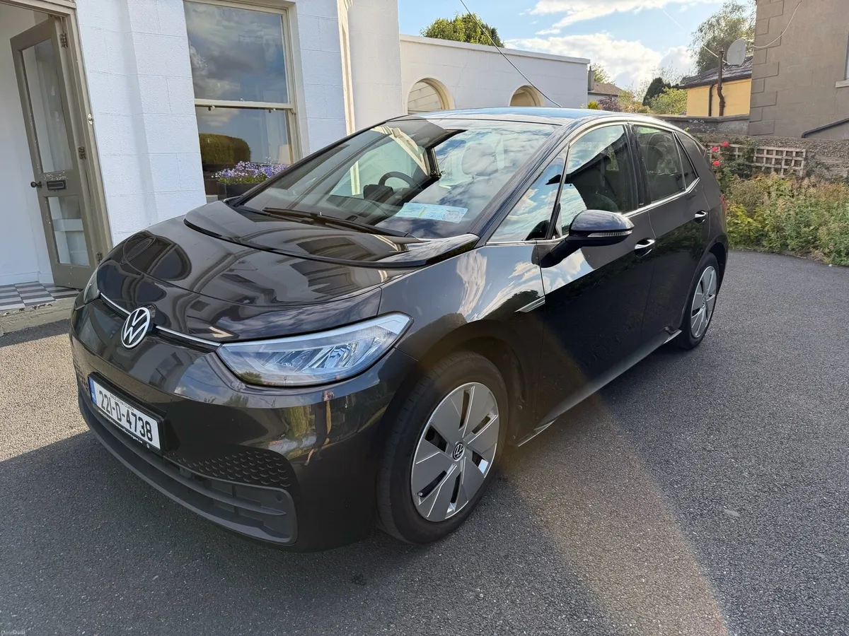 VW iD.3 LIFE 58KWH 145HP PRO 5dr - Image 1