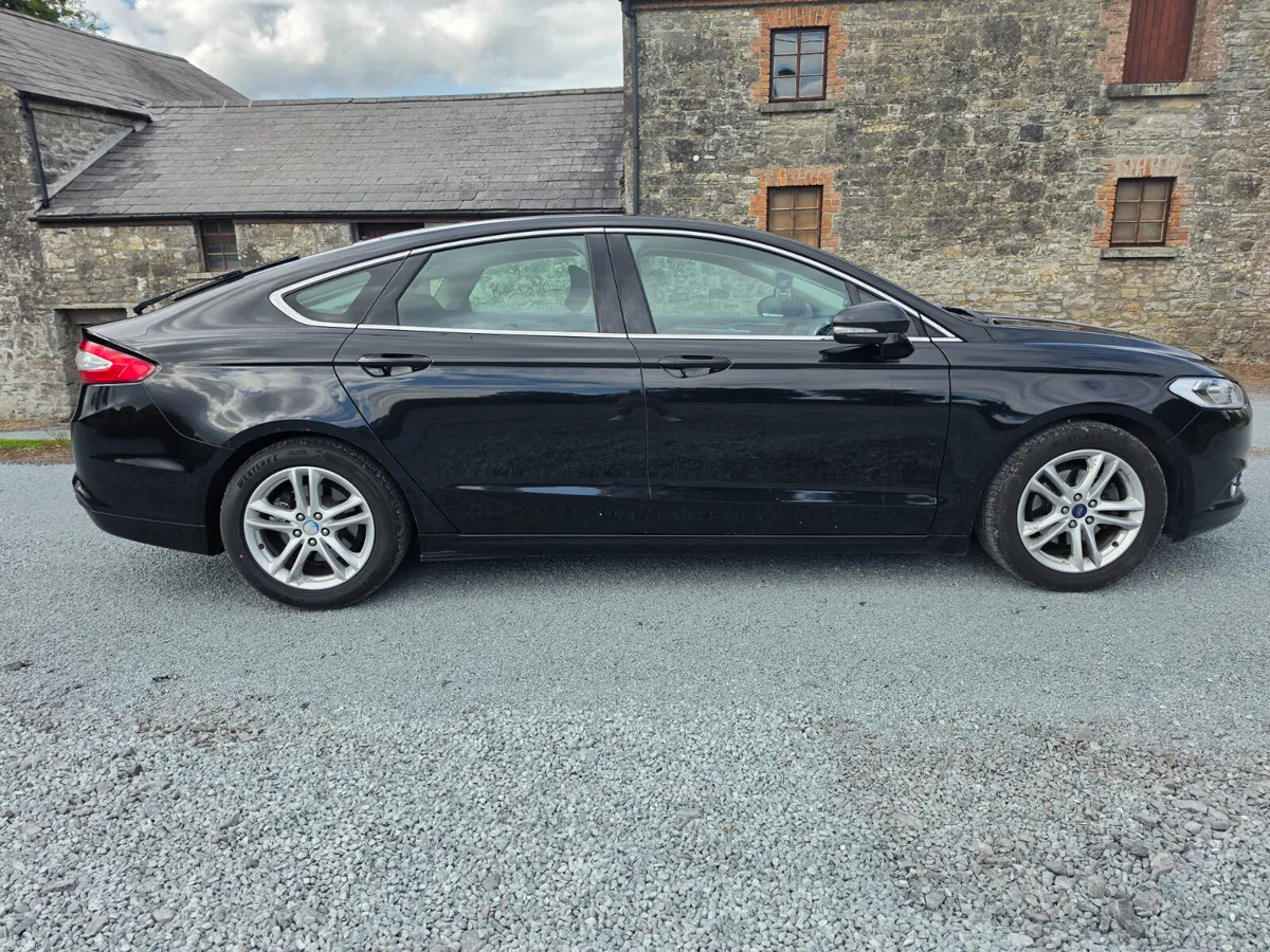 Ford Mondeo 1.5 diesel zetec ( NCT and TAX ) - Image 5