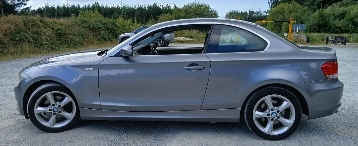 BMW 1-Series 2009 - Image 5