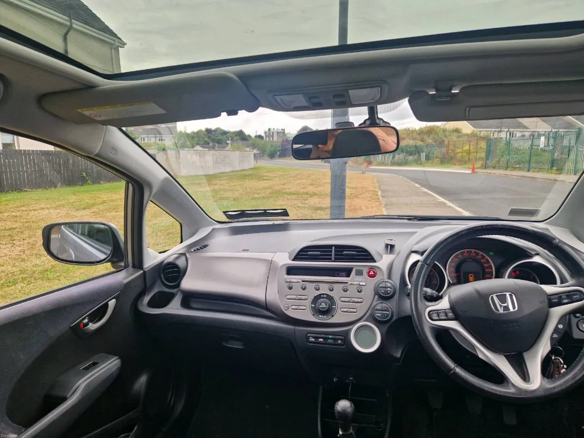 2010 Honda jazz 1.3 Nct 11/2026 - Image 6