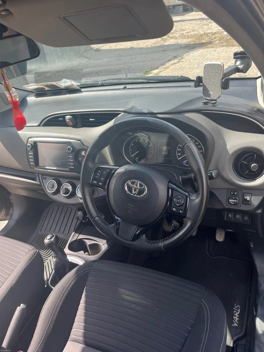 Toyota Yaris 2017 - Image 4