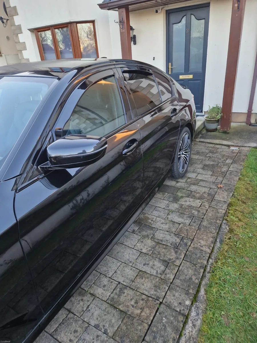BMW 530D M Sport + - Image 4