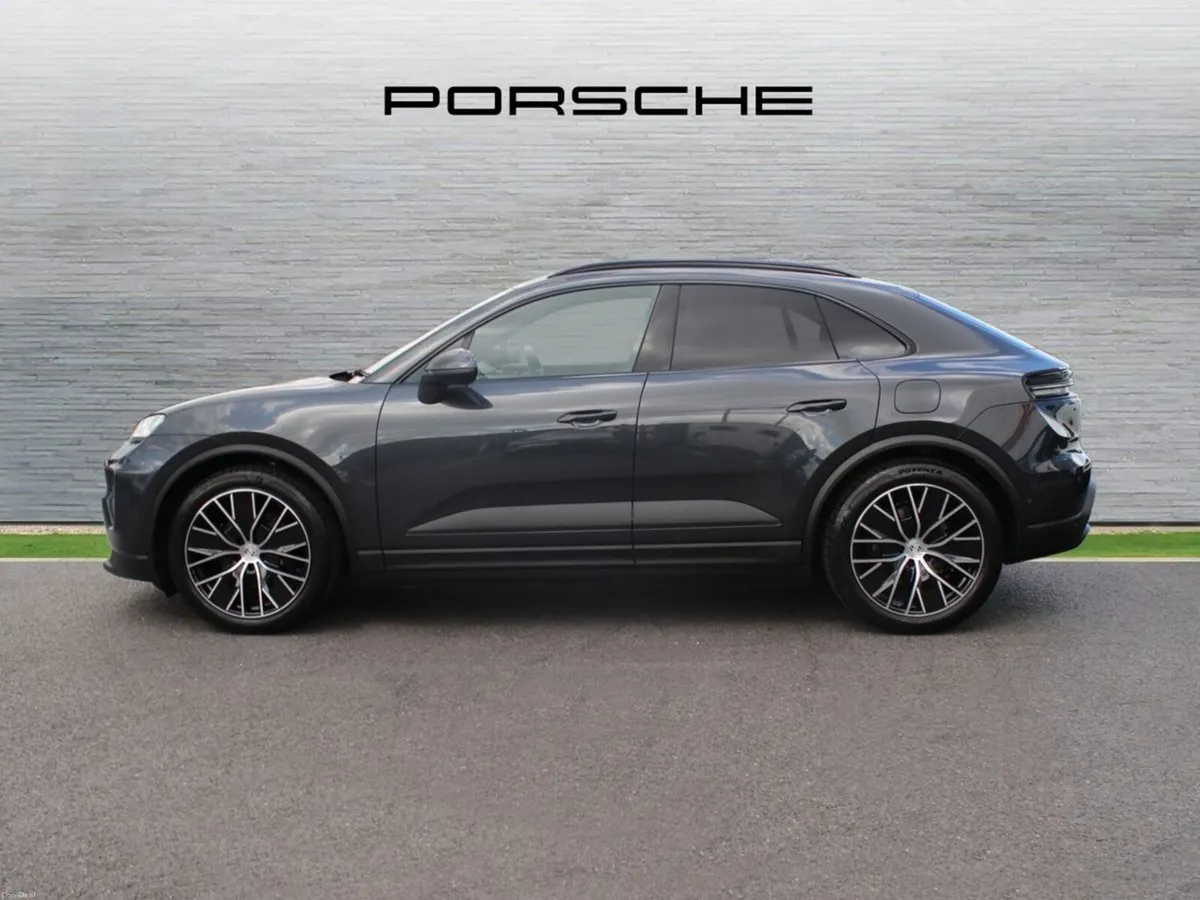 Porsche Macan Electric - Image 3