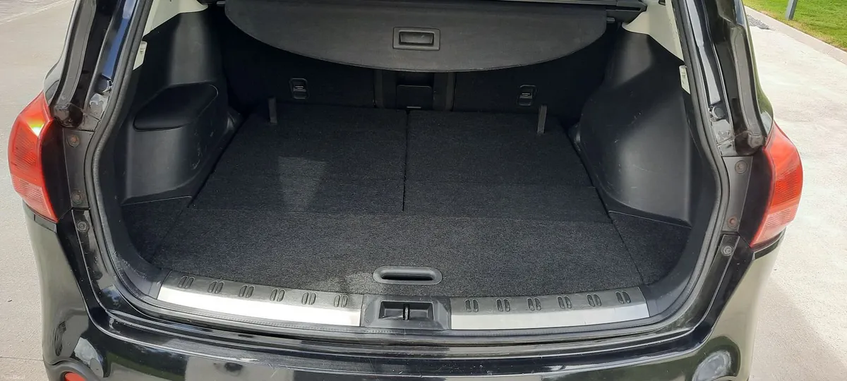 Nissan Qashqai+2 2010 - Image 3