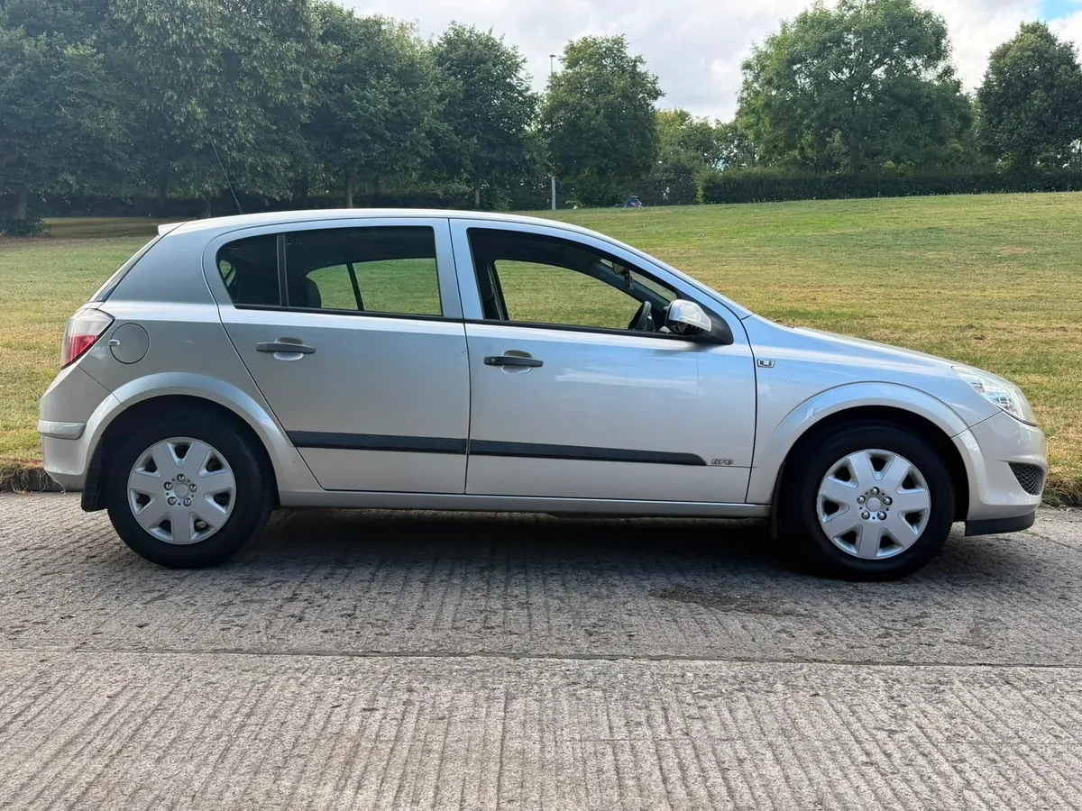 Opel Astra 1.4 Petrol Manual NCT 9/26 - Image 4