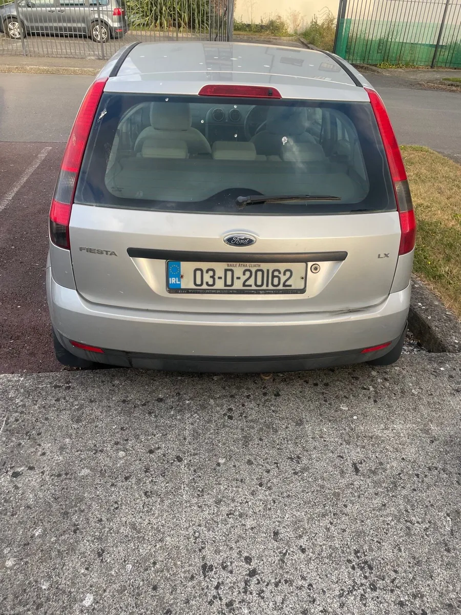 Car - Image 4