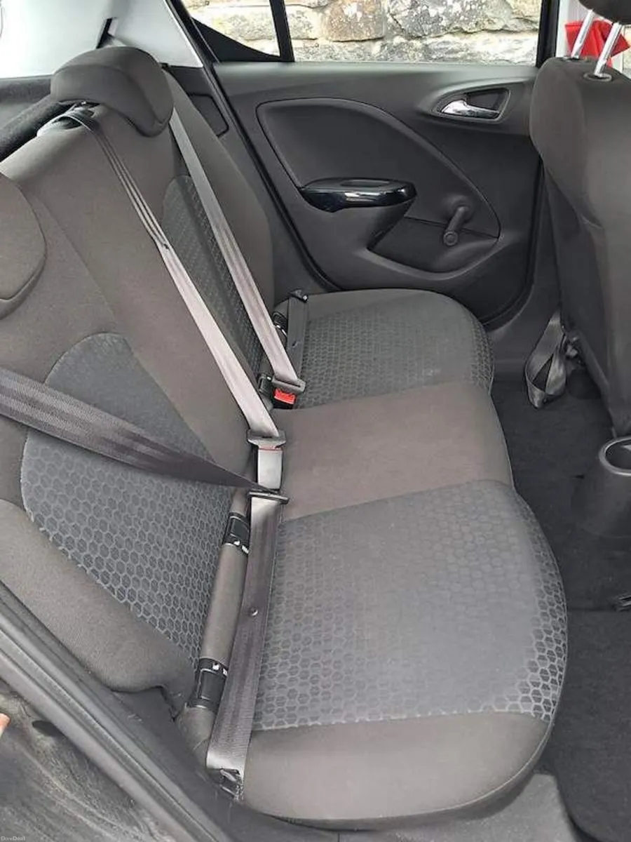 Opel Corsa 2015 - Image 2