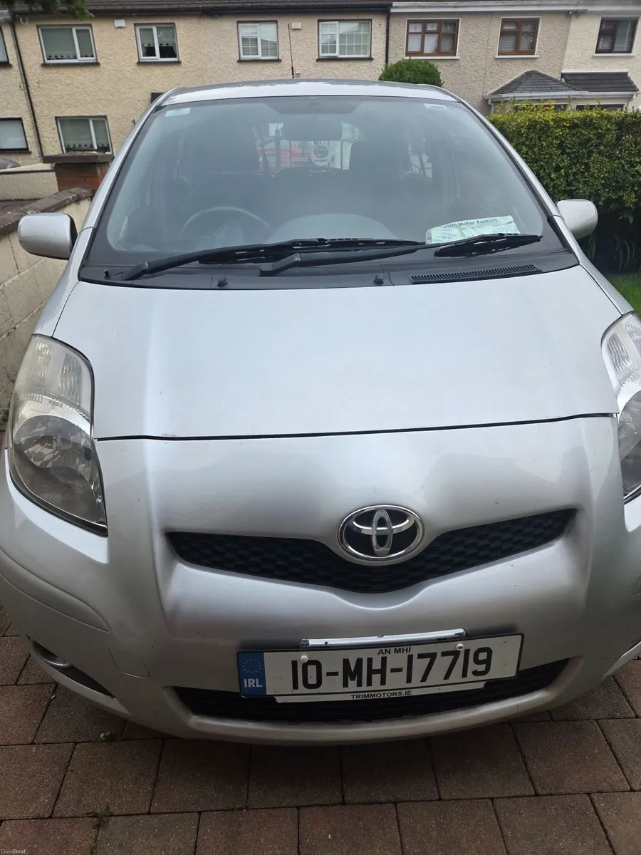 Toyota Yaris 2010 - Image 4