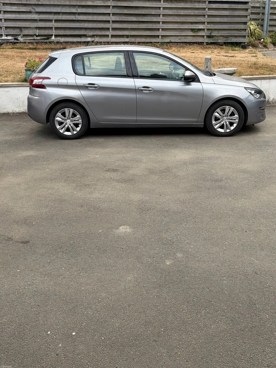 2016 Peugeot 308 1.2 active - Image 1
