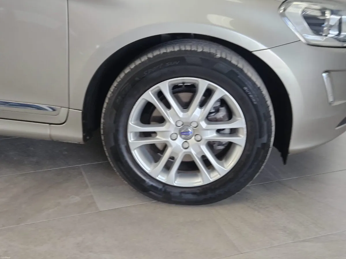 16 VOLVO XC60 D4 FWD SE LUX GT - Image 6