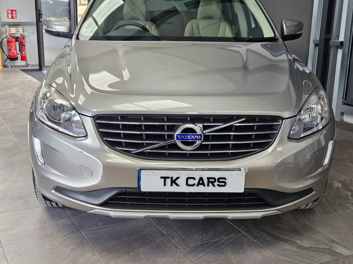 16 VOLVO XC60 D4 FWD SE LUX GT - Image 4