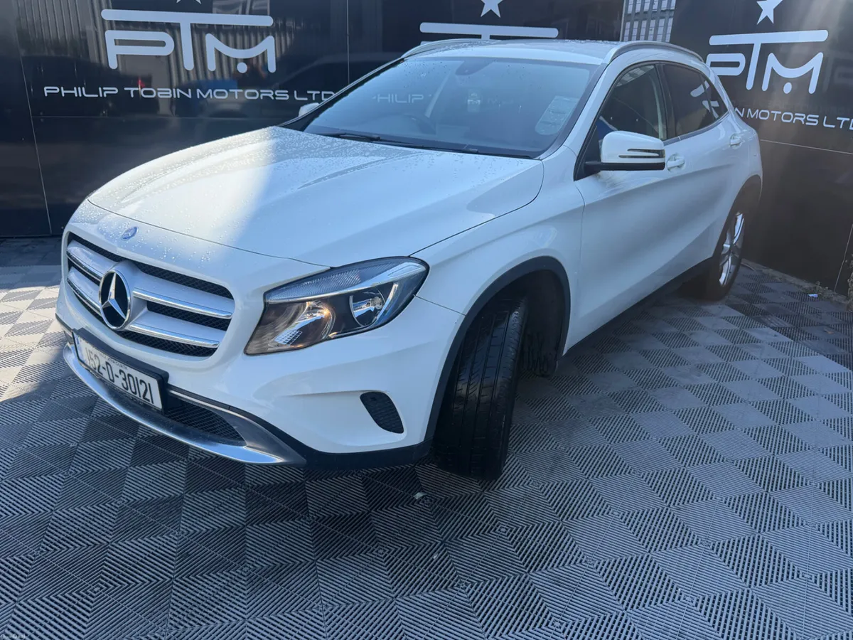 Mercedes-Benz GLA200D Sport 5DR - Image 4