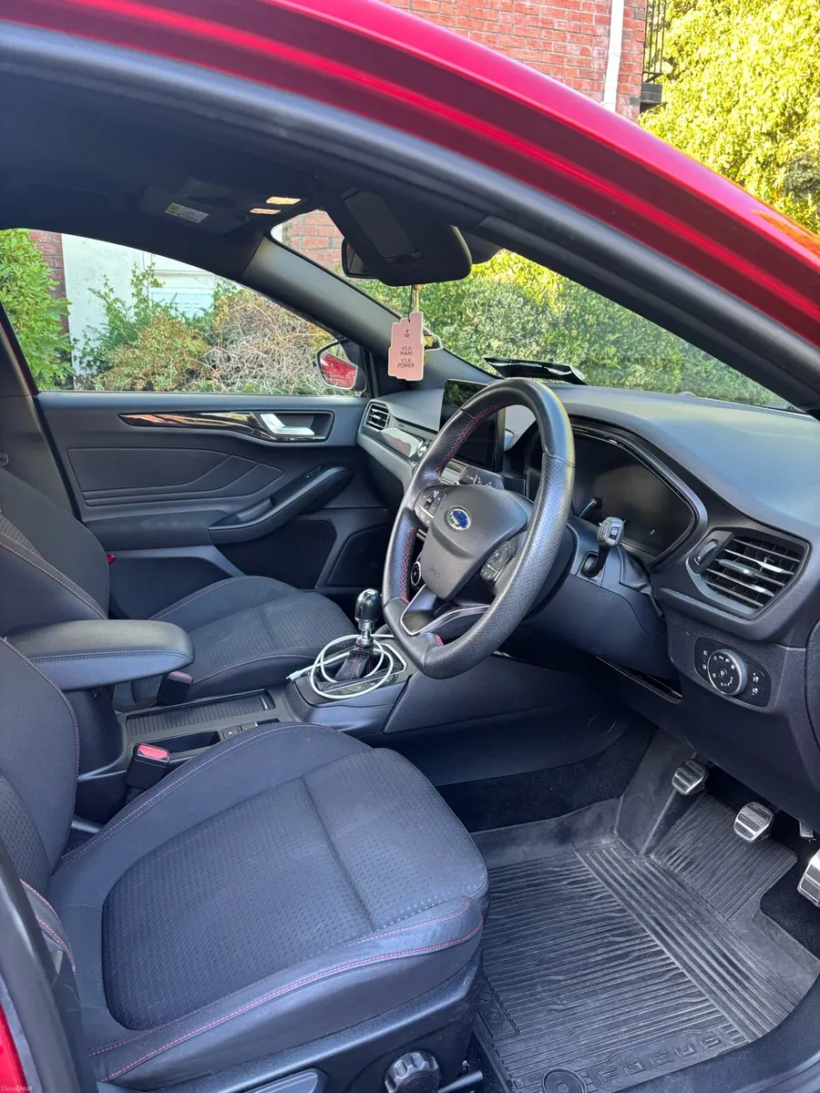 2021 Ford Focus St Line - Image 5