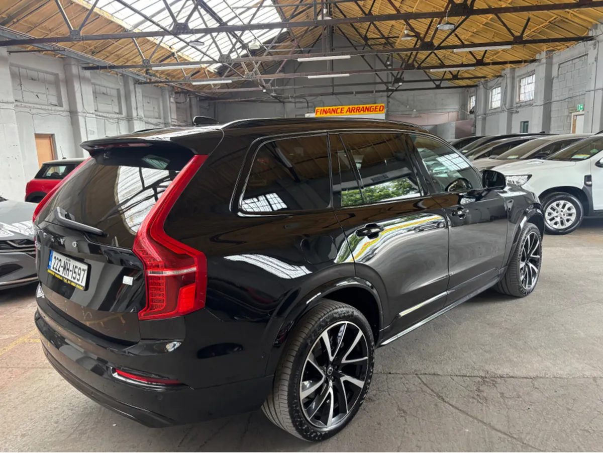 Volvo XC90 T8 PHEV PLUS DARK AWD 5DR AUTO 7 Seater - Image 3