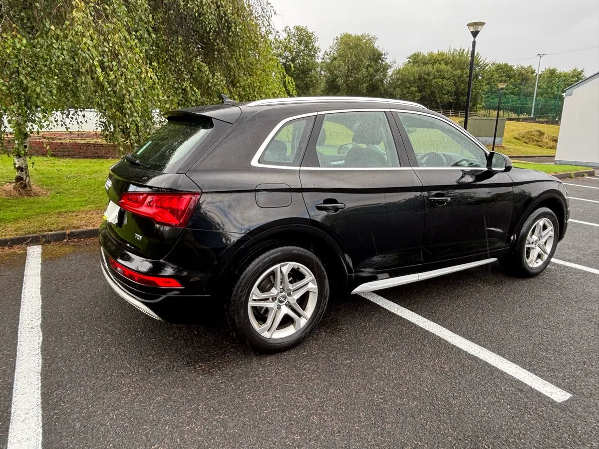 Audi Q5 - Image 2