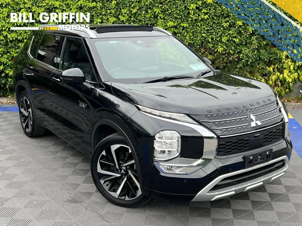 Mitsubishi Outlander 7-SEATER 2.0 HYBRID ** HUGE S - Image 1