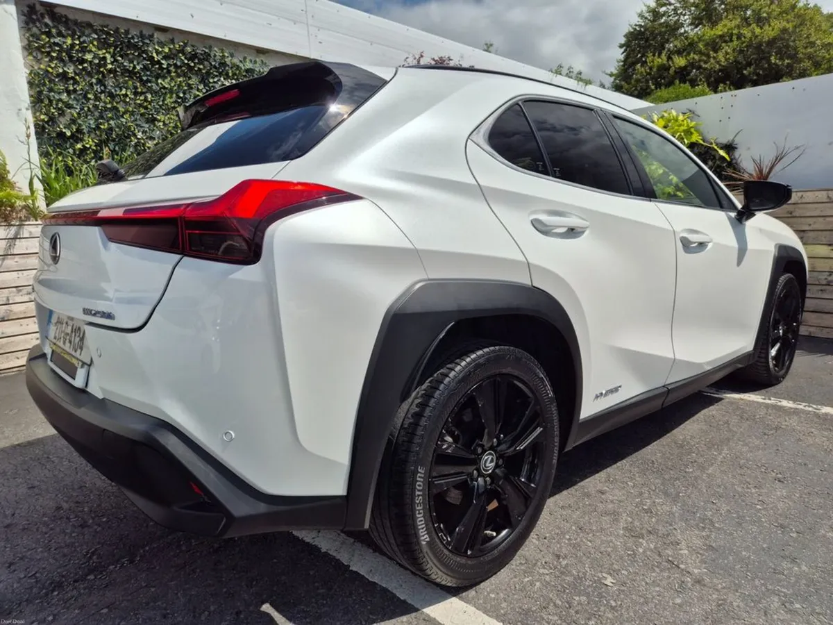 Lexus UX 6aa-mzah10 - Image 5