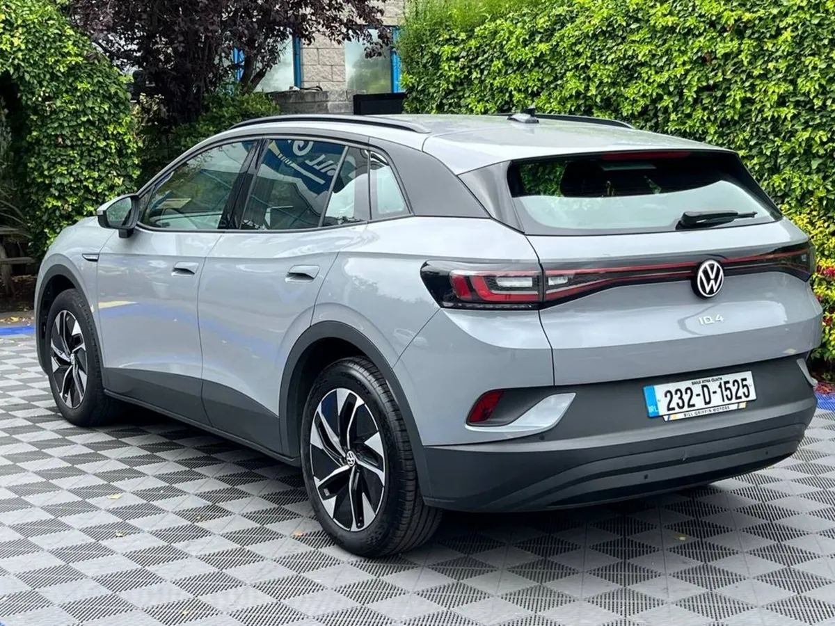 Volkswagen ID.4 PURE LIFE 52KWH // DIAMOND CUT ALL - Image 6