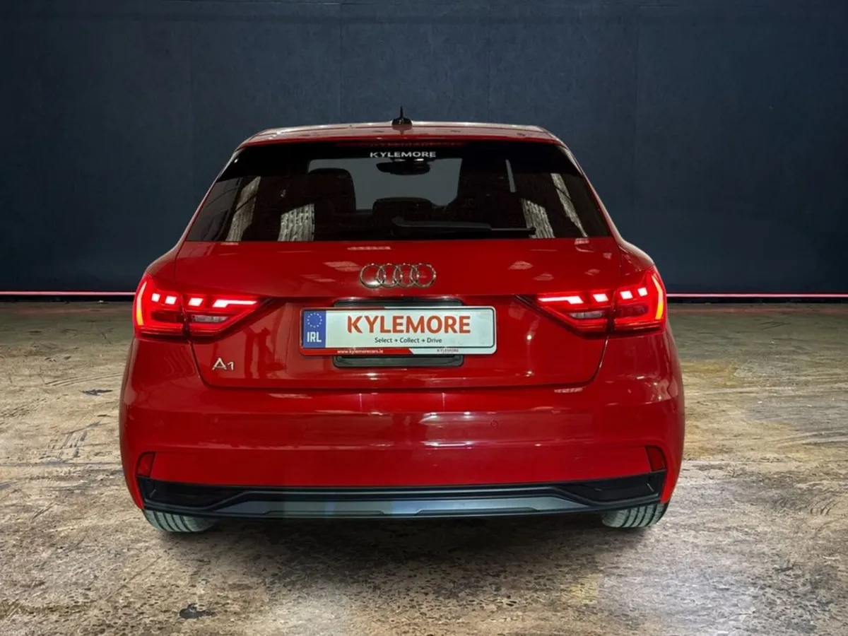 Audi A1 1.0 TFSI ADVANCED AUTOMATIC - FACTORY ALLO - Image 4