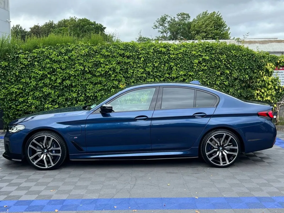 BMW 5-Series 530e LCI M-SPORT COMPETITION 2.0 HYBR - Image 3