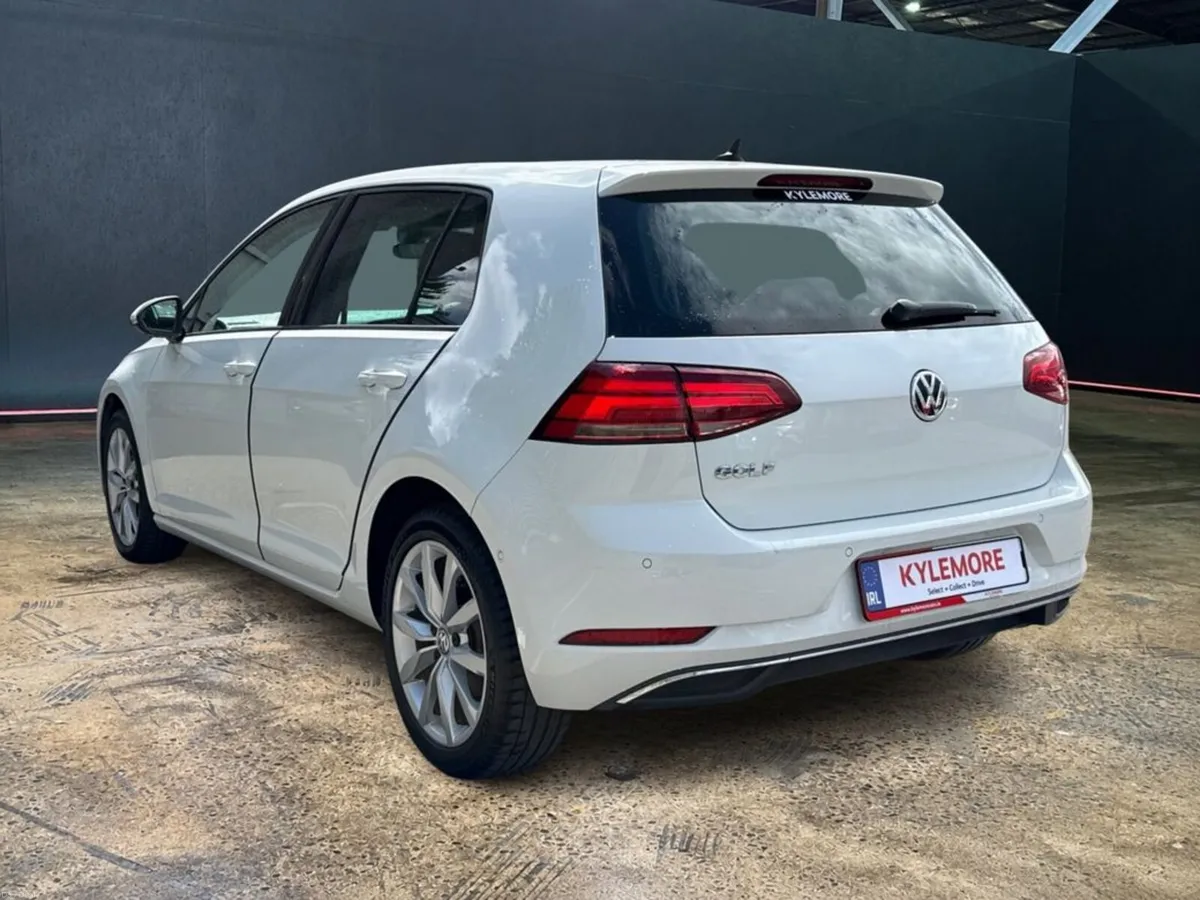 Volkswagen Golf 1.2 TSI COMFORT LINE AUTOMATIC - F - Image 5