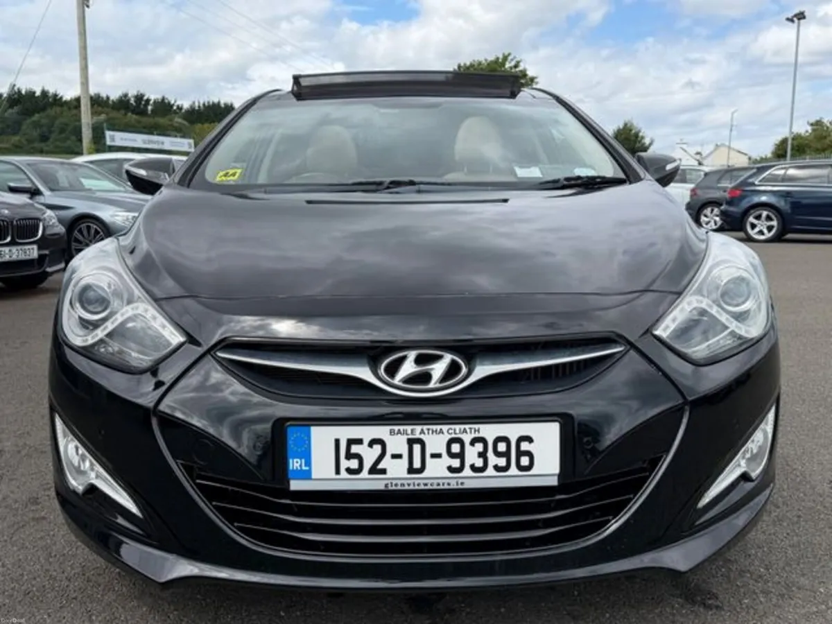 Hyundai i40 PREMIUM - PAN SUNROOF - Image 2