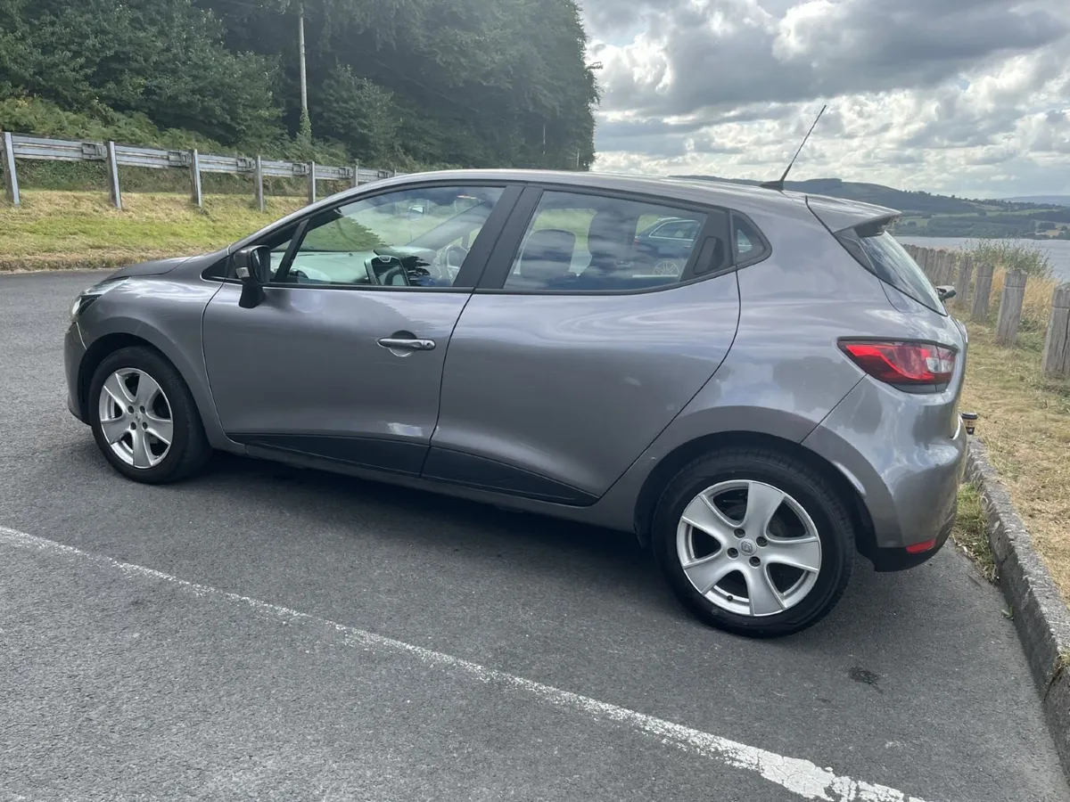2014 Renault Clio 1.1L Petrol - Image 2