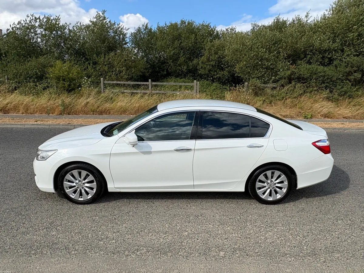 131 honda accord I vtec automatic - Image 1